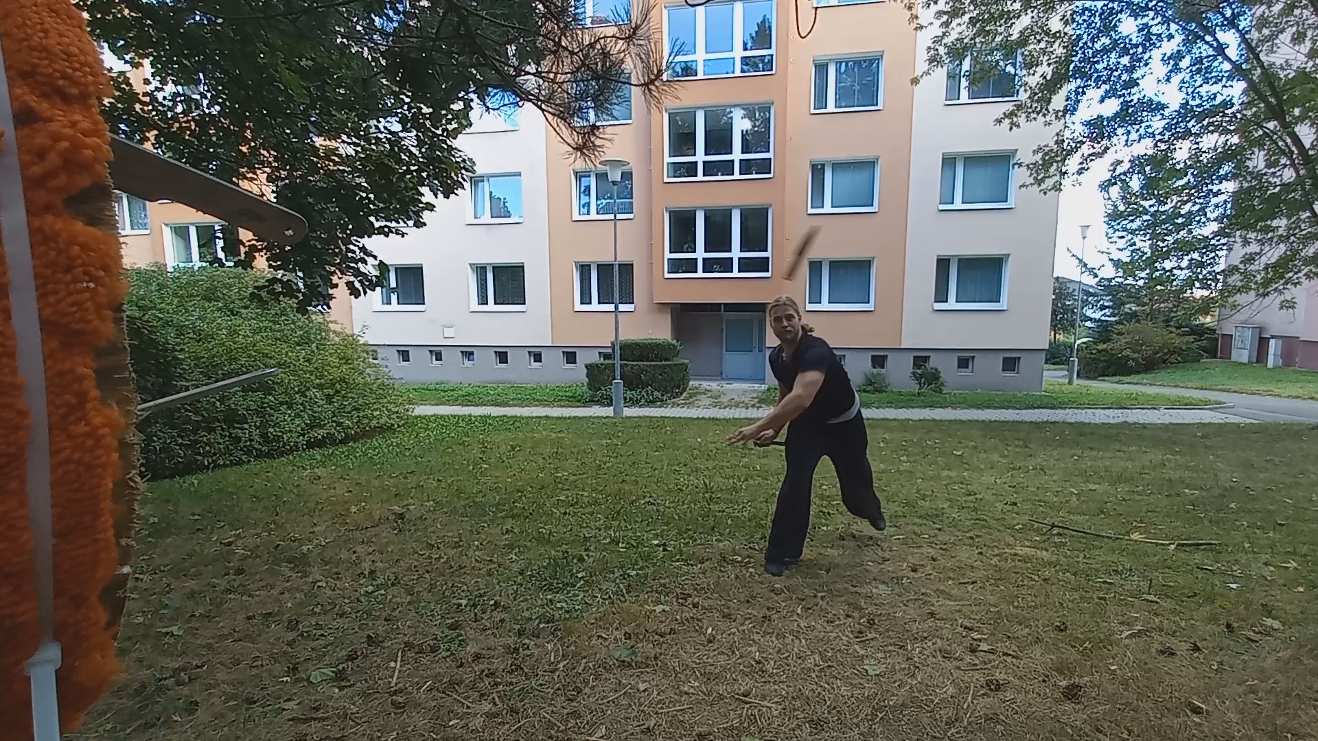 hod nožem